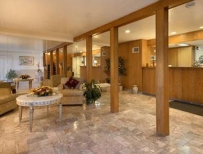 Merced Inn & Suites Beltér fotó
