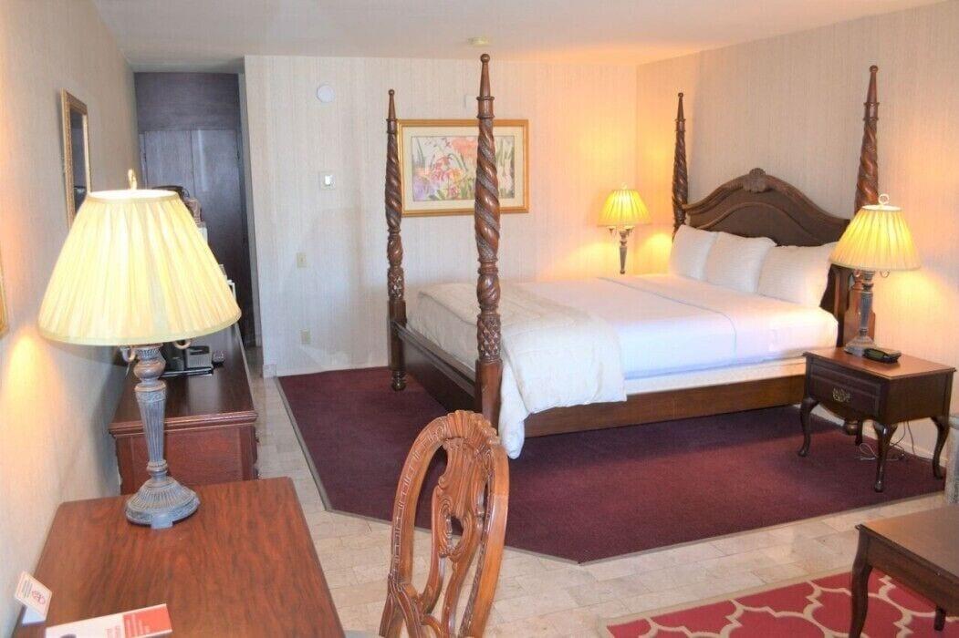 Merced Inn & Suites Kültér fotó