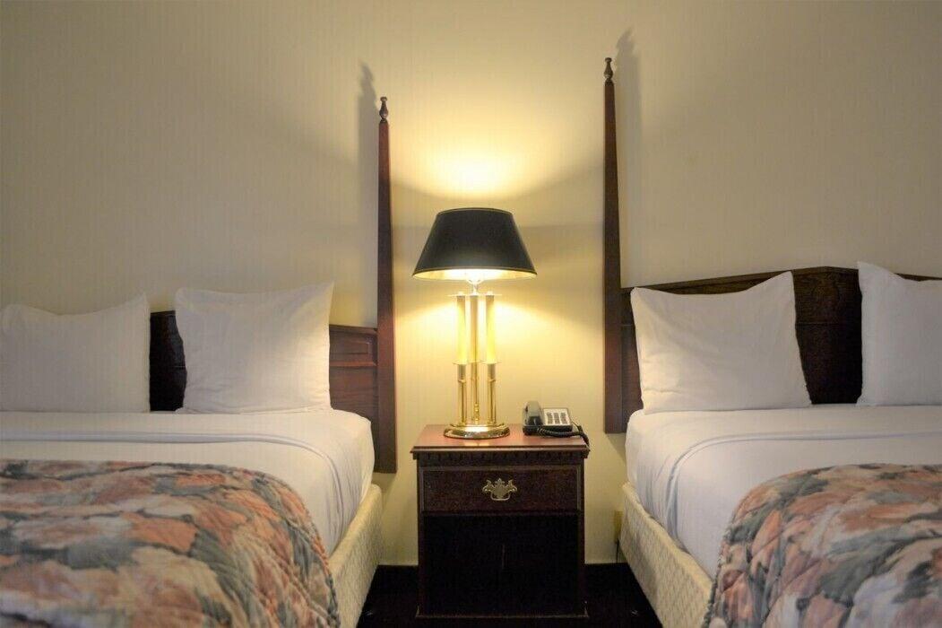 Merced Inn & Suites Kültér fotó