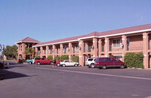 Merced Inn & Suites Kültér fotó